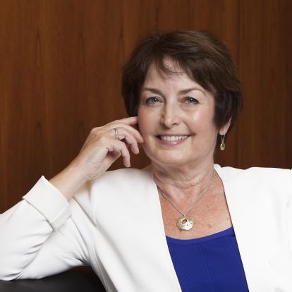 Dr. Elizabeth Eisenhauer