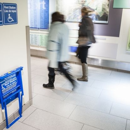 KGH is the first Canadian hospital to purchase and install 12 resting stations to assist people who need a pause while travelling our many long hallways.