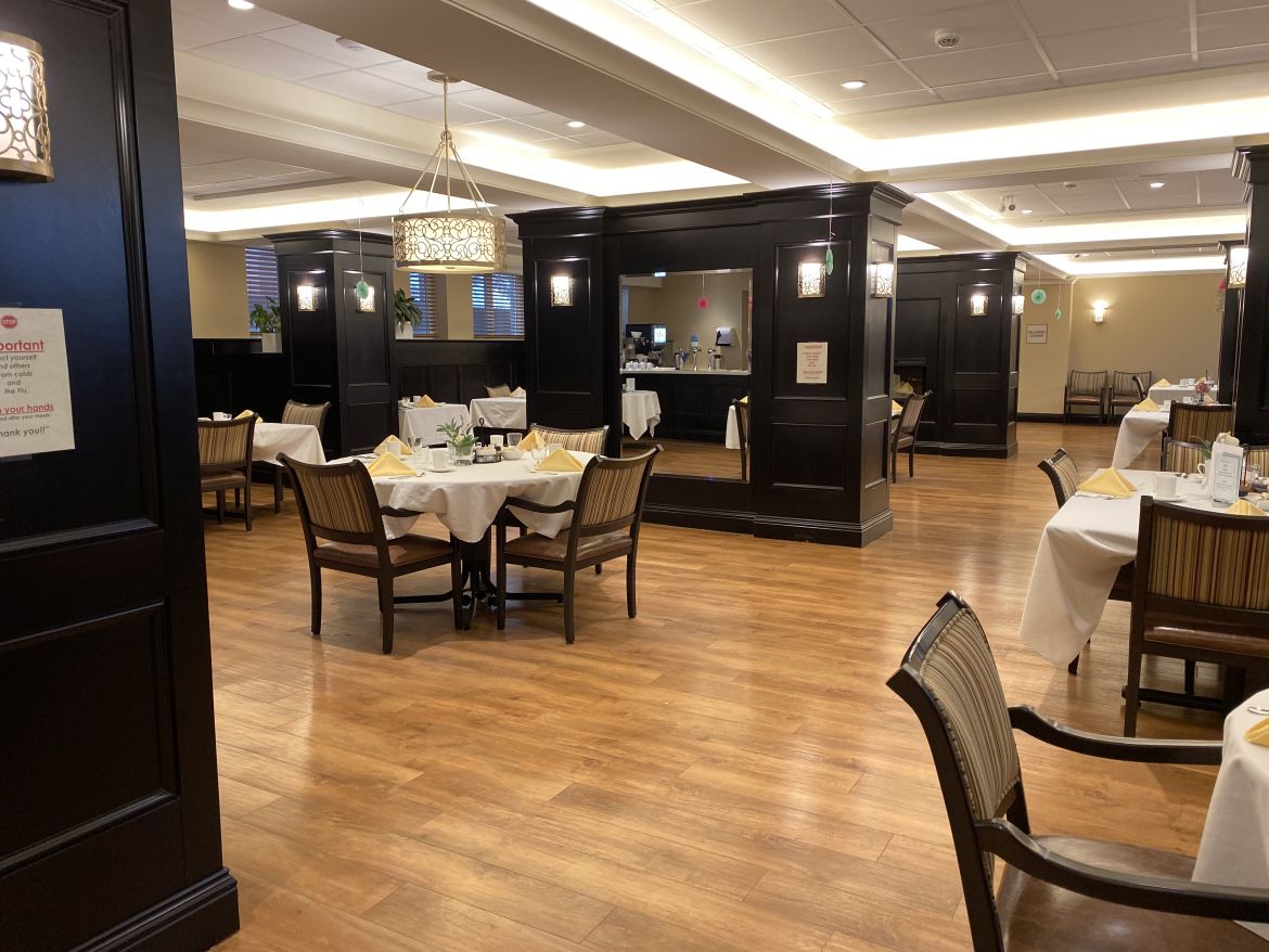 A photo of the transitional care unit dining area.