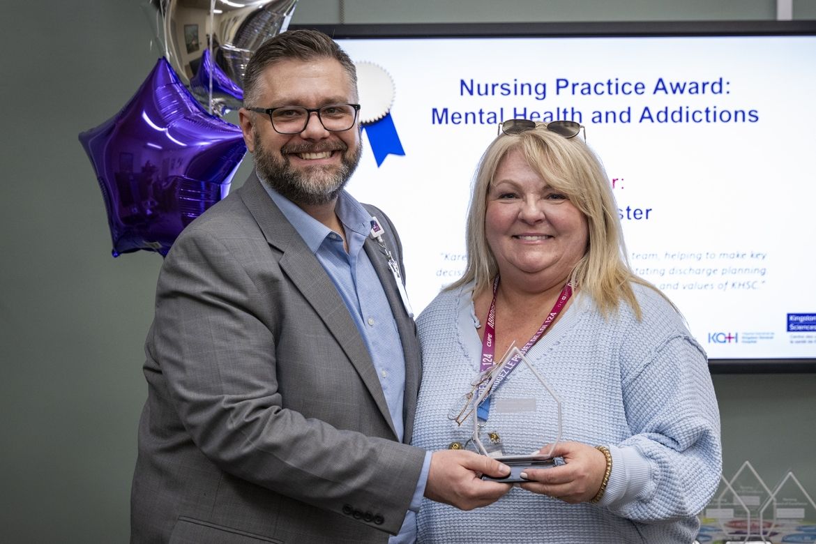 Nurse receiving award