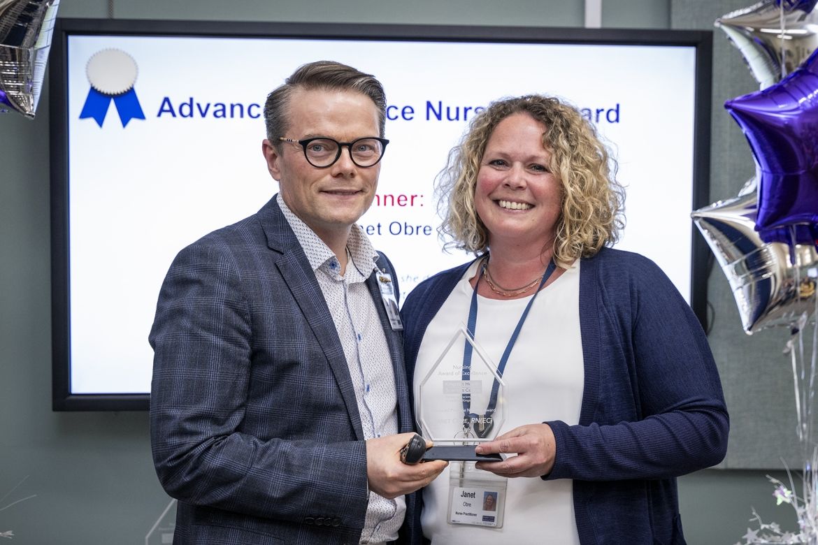 nurse receiving award