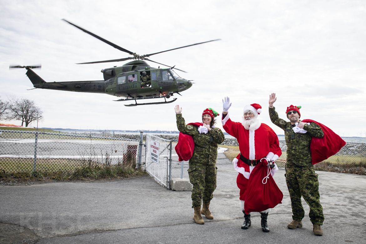 Santa exits helicopter