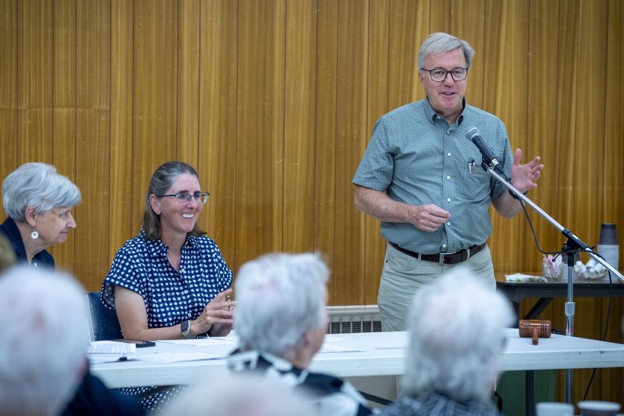 Dr. David Pichora addresses the KGH Auxiliary at the 120th AGM.