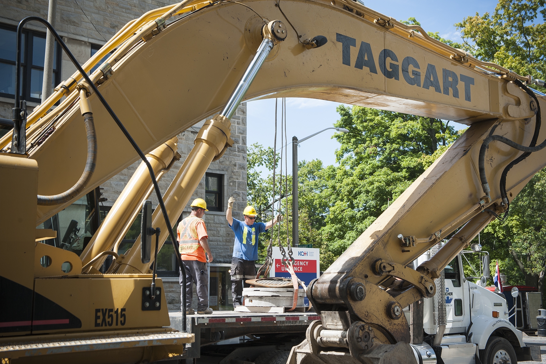 Construction crews are making good time installing new sewer pipes all the way up George Street.