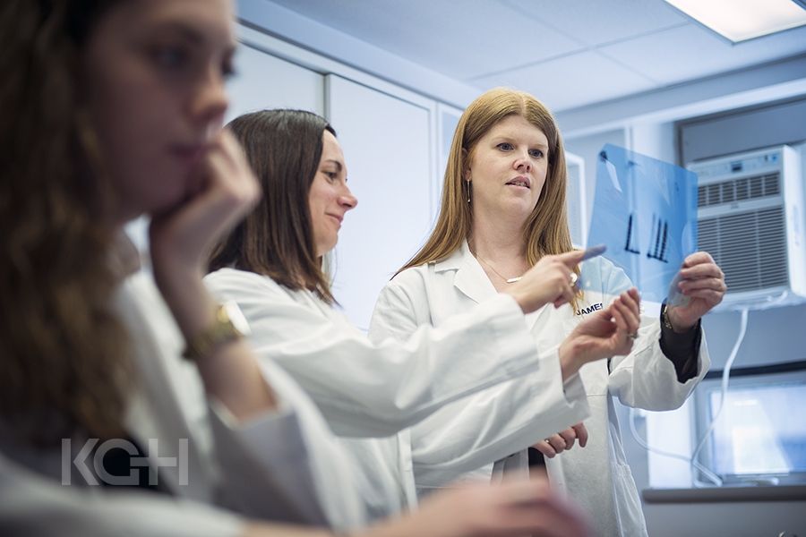 Image or Dr. Paula James in her lab.