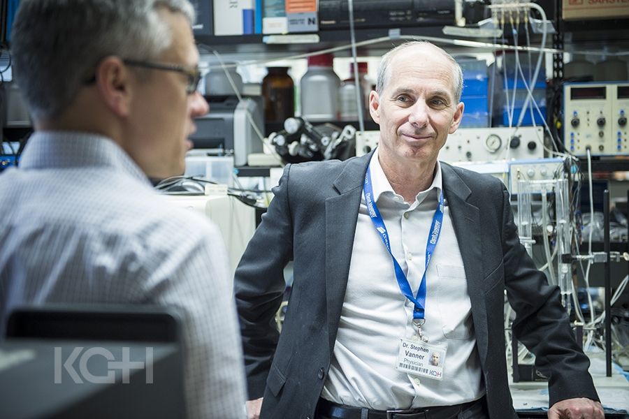 Clinician-scientist Dr. Stephen Vanner in his lab at KGH.